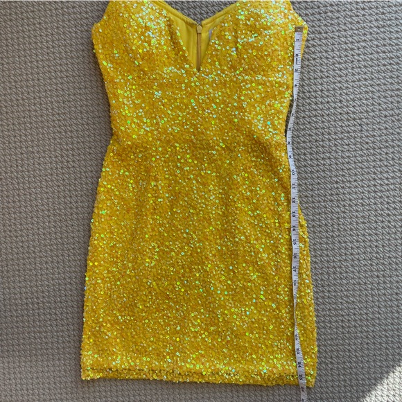 Ashley Lauren Yellow Sequin Strapless Dress Size 0 - Picture 11 of 17